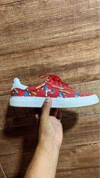 Tênis Adidas Colab a Disney 