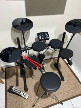 Bateria Eletrônica Michael DDM-100 USB Preta com Fonte Bivolt