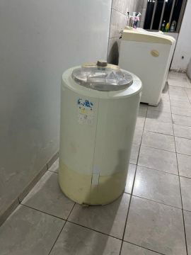 Centrífuga de Roupa Usada