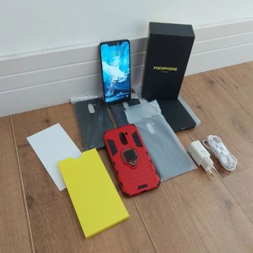 Pocophone F1 64GB Azul com 6GB RAM, Original, 5 Capas, Carregador Xiaomi, Tela Trincada
