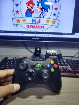 Controle de Xbox 360 original..(NAO PEGA EM TVS GAMERS)