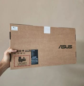 Notebook Asus Vivobook Go 15 i3-N305 8GB/512 SSD W11 15.6" FHD Silver Novo Lacrado Nota
