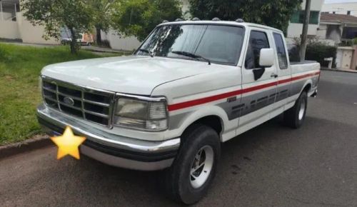 F1000 XLT Super Cab. - Diesel