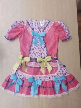 Vestido de festa junina número 8 com shorts 