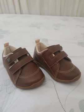 Sapatos de Couro Marrom para Bebê Tam 19