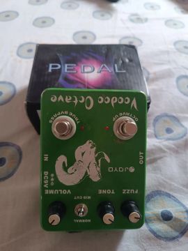 Pedal de Efeito Fuzz Voodoo Octave