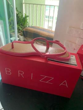 Sandálias NOVAS AREZZO Brizza - Tam: 37, 26 e 35