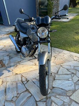 Titan 150 