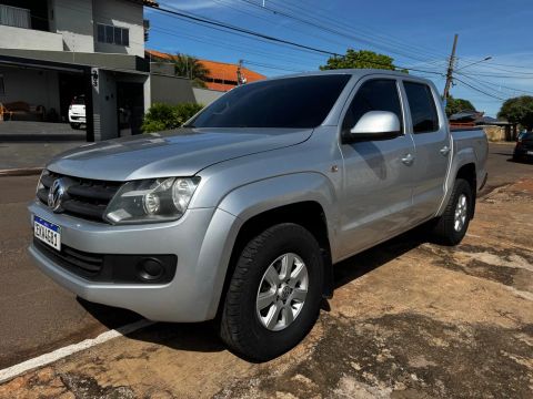 VENDO AMAROK 4x4 2012/13 SE BI TURBO DIESEL CD 