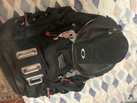 Mochila oakley kitchen sink grande 