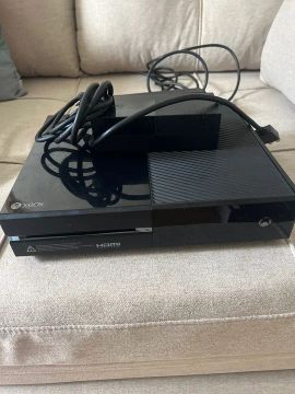 Xbox Series one completo 2 controles
