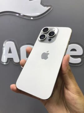 iP 15 pro 128 GB natural-seminovo