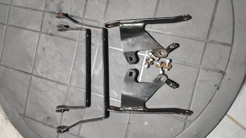 Suportes para baú modelo Titan 
