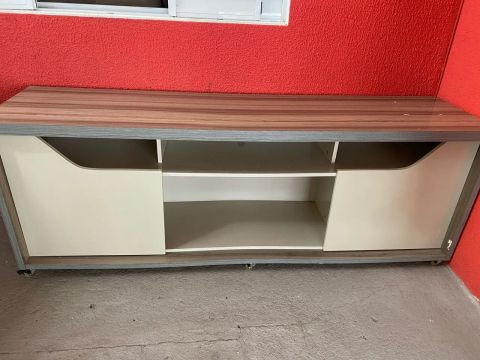 Rack para TV com 2 portas 