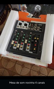 Mesa de som 4 canais 