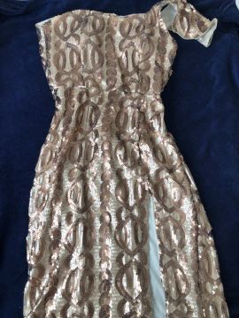 Vestido de festa dourado