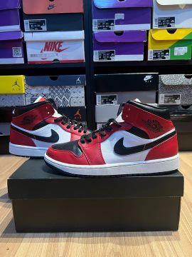 Jordan 1 Mid Chicago Toe 41 original