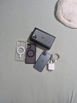 iPhone 11 Pro 256GB Midnight Green