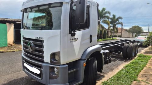 Vw 24-250 ano 2011