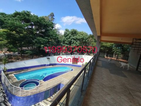SOBRADO 5 QUARTOS 5 SUITES 15 VAGAS PISCINA SALAO DE FESTA ARMÁRIOS PLANEJADOS CHURRASQUEI