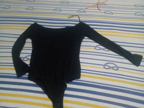 Body preto manga comprida