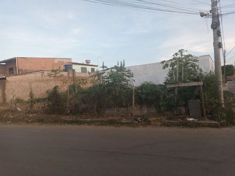 Vendo lote de 360 metros no arapoangas. 