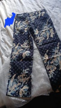 Calça Jeans LV