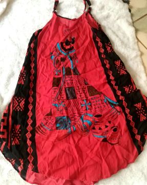 Por  100  -  Vestido  indiano  -  marca 