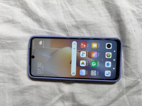 Vende se dois Cel por 800,00 
