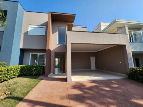 Sobrado com 3 dormitórios à venda, 200 m² por R$ 1.430.000,00 - Residencial Jardim de Mona