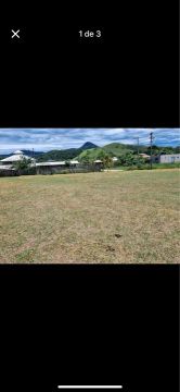 Terreno plano em área tranquila