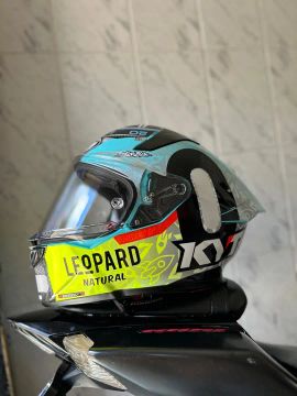 Capacete KYT R2R