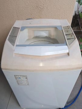 Máquina de lavar roupas