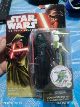 Boneco Star Wars Kylo Ren - The Force Awakens