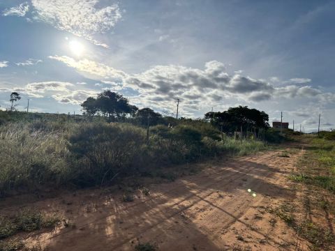 Vendo terreno 1600 m2