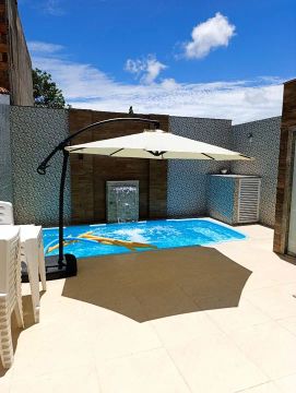 Casa de praia com piscina em Guriri ES, temporada.
