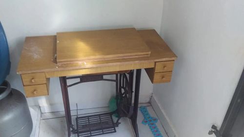 Maquina de costura antiga 