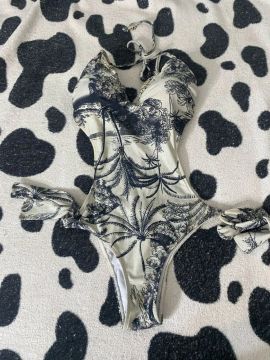 Maiô de praia estampado