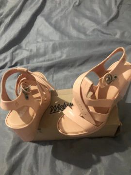 Melissa original rosa clara 33/34 nova 