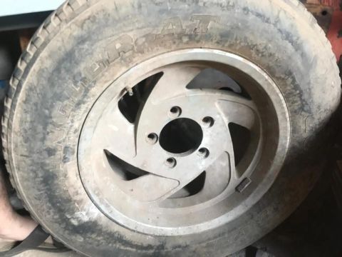 Rodas aro 16 montada com pneu 