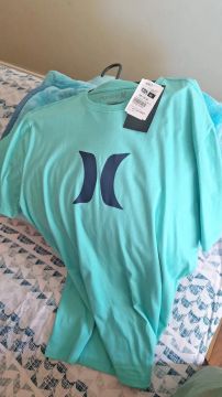 Camiseta Hurley - tamanho M - Verde