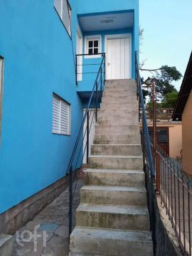 Casa à venda em Cavalhada com 220 m², 8 quartos, 2 vagas