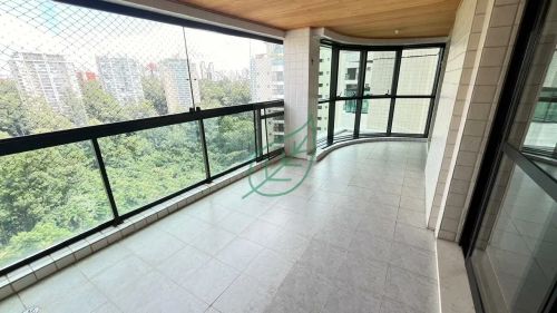 EXCELENTE apartamento com 152m2, 3 suítes, 3 vagas, clube no Villagio Panamby..