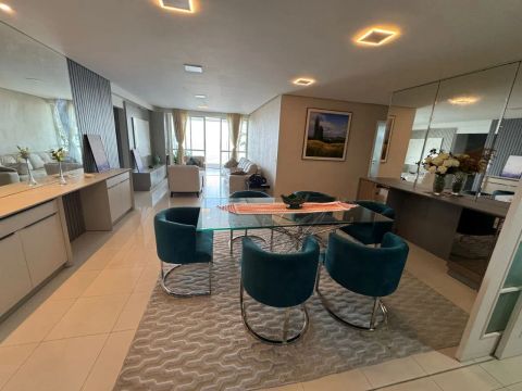VENDO APARTAMENTO NA PONTA D'AREIA