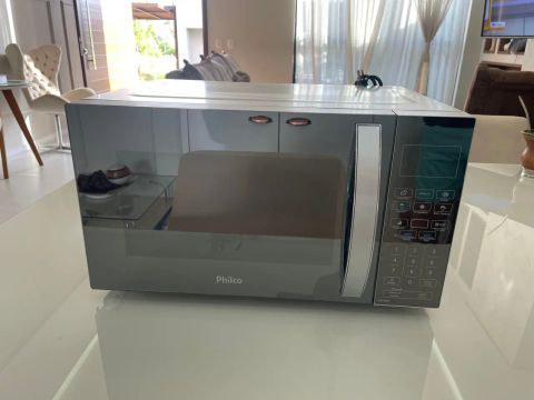 Forno micro-ondas Philco 28L