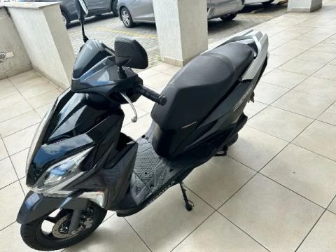 Honda Elite 125Cc  2022 C/ Apenas 8 Mil Rodados ,Aceito Trocas e Financio .