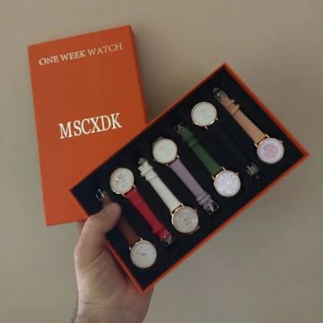 Super promoção kit com 7 relógios femininos, uma cor de pulseira para cada dia da semana
