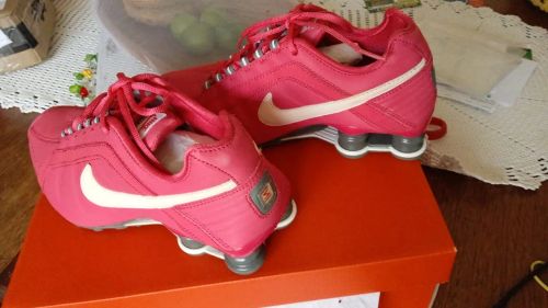 Nike shox junior rosa hotsell