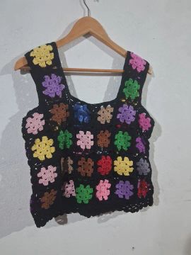 Blusa em crochê square 