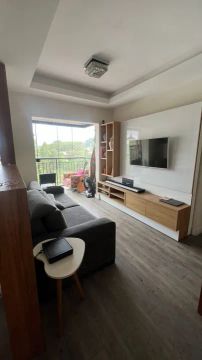 Imóvel para aluguel possui 58 metros quadrados com 2 quartos em Granja Viana - Cotia - SP